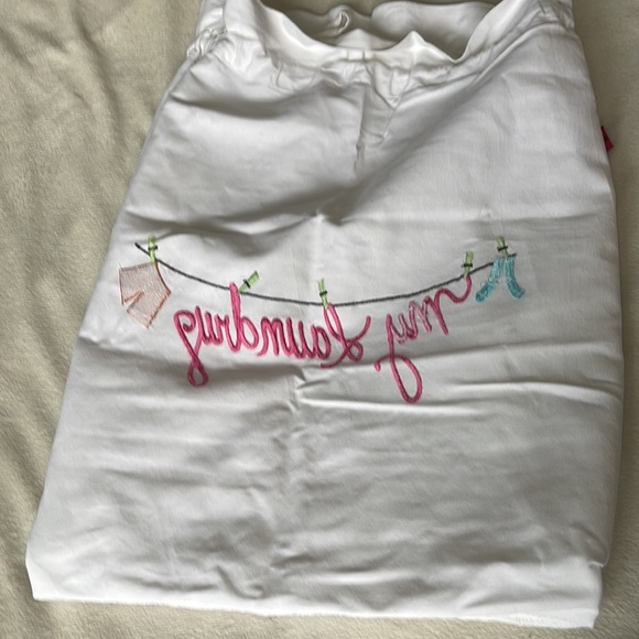 Buckhead Betties Laundry Bag Embroidered &  Cinch Top - Picture 8 of 11